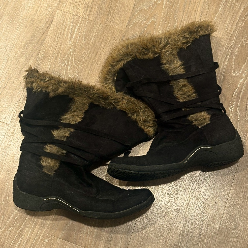 X•Appeal Black and Brown Boots (Size 9)